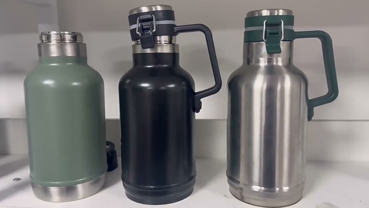 Insulated party jug